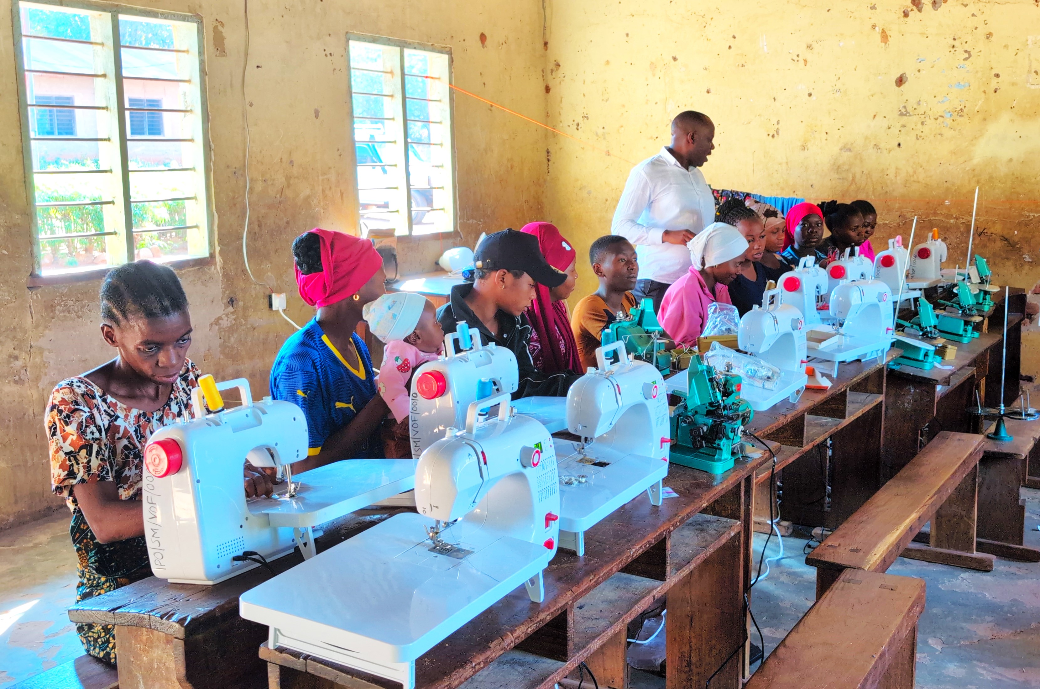 MWL. RWEYEMAMU AWAHIMIZA VIJANA KUTUMIA IPOSA KUJENGA UJUZI NA KUJIAJIRI