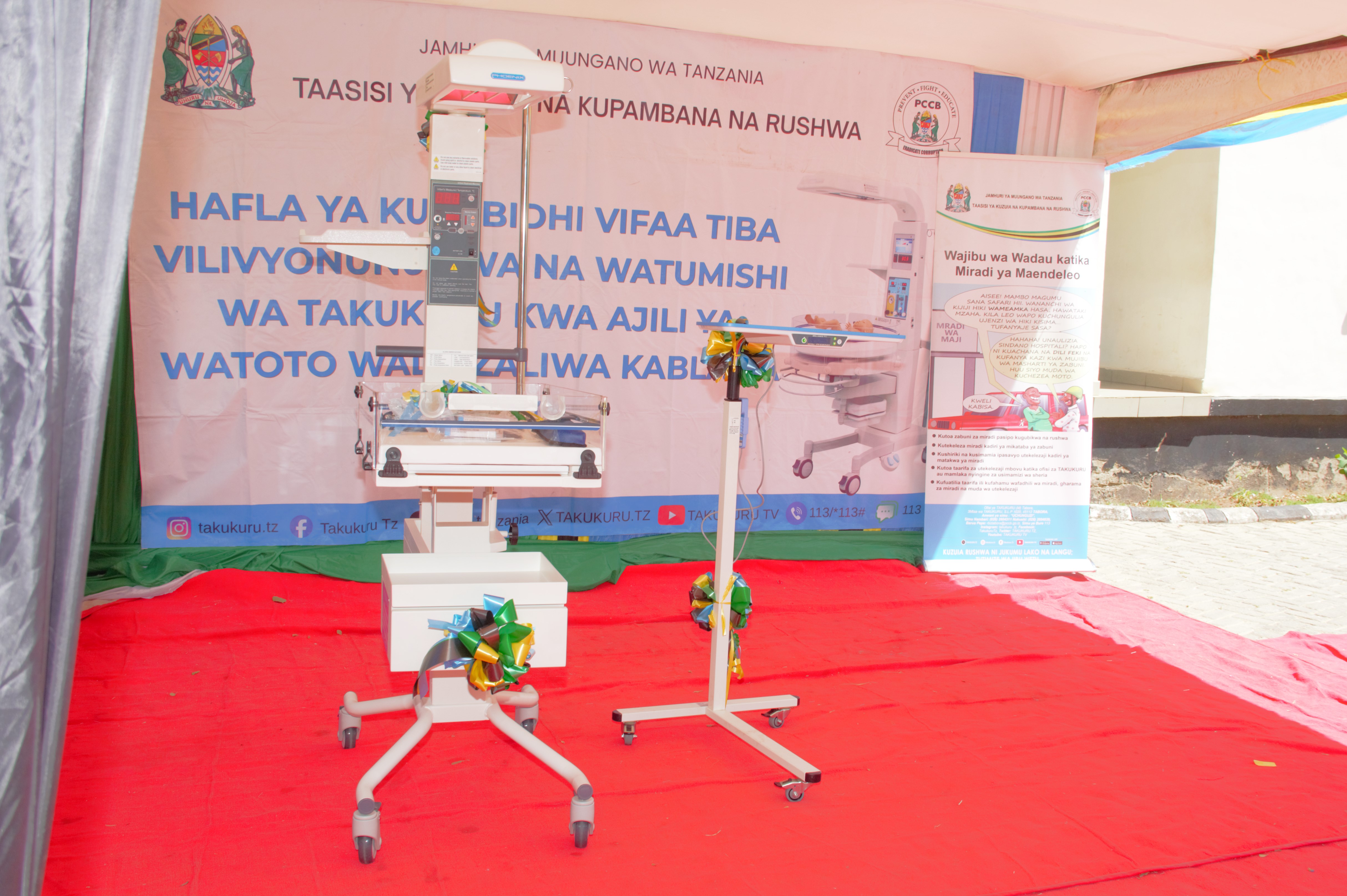 TAKUKURU YAKABIDHI MSAADA WA VIFAA TIBA KUOKOA MAISHA YA WATOTO NJITI KITETE.